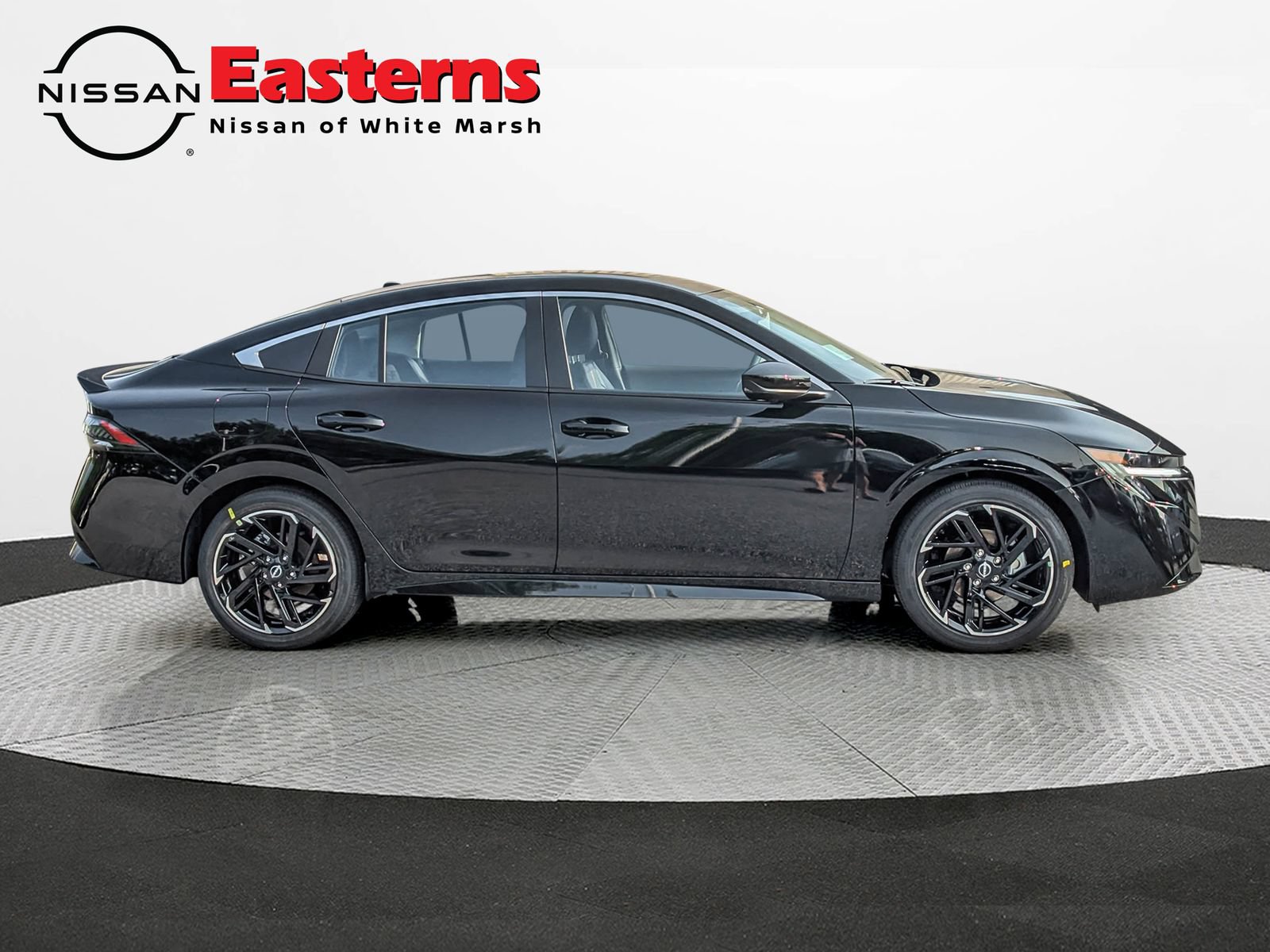 New 2026 Nissan Sentra SR w/ SR Premium Package FWD image 5