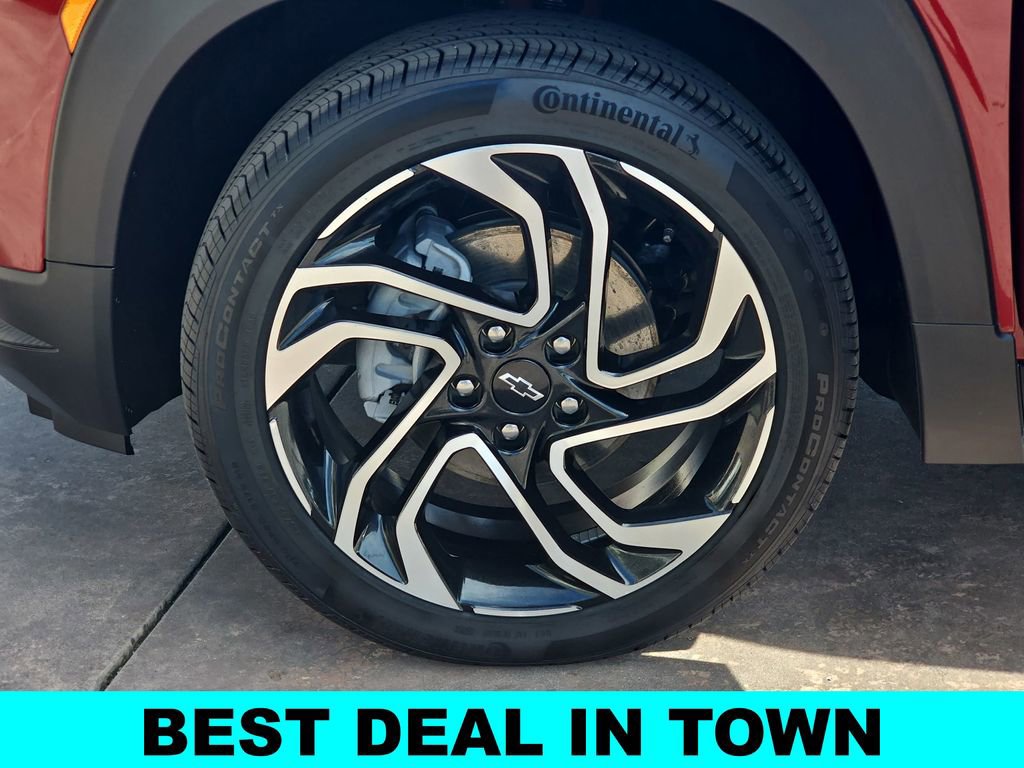 Used 2025 Chevrolet TrailBlazer RS w/ Driver Confidence Package image 35
