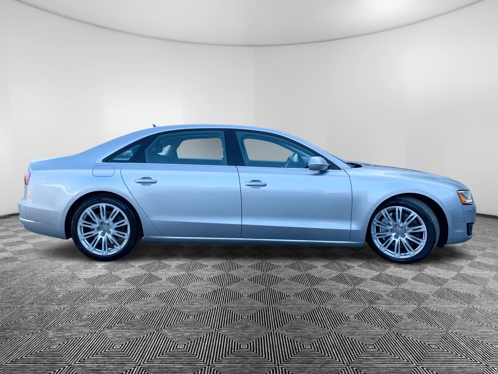 Used 2015 Audi A8 L 4.0T w/ Premium Package AWD/4WD image 4