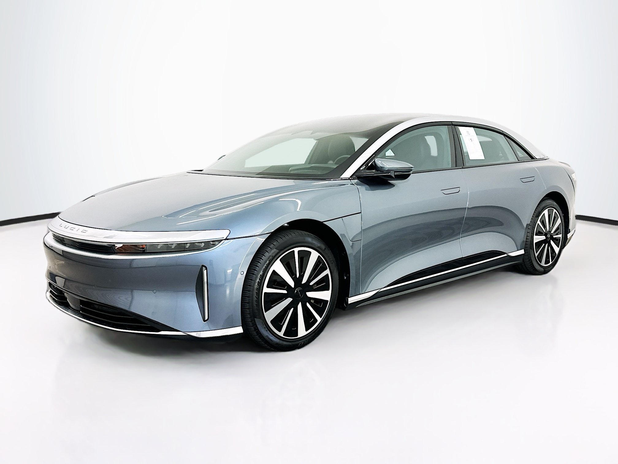 Used 2024 Lucid Air Touring AWD/4WD image 3