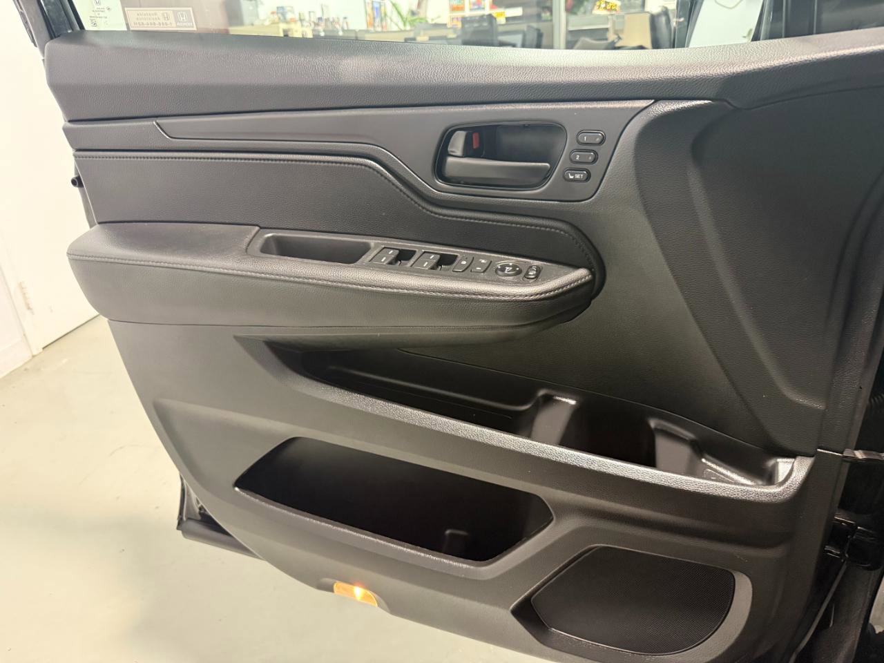 Used 2023 Honda Odyssey Sport image 8