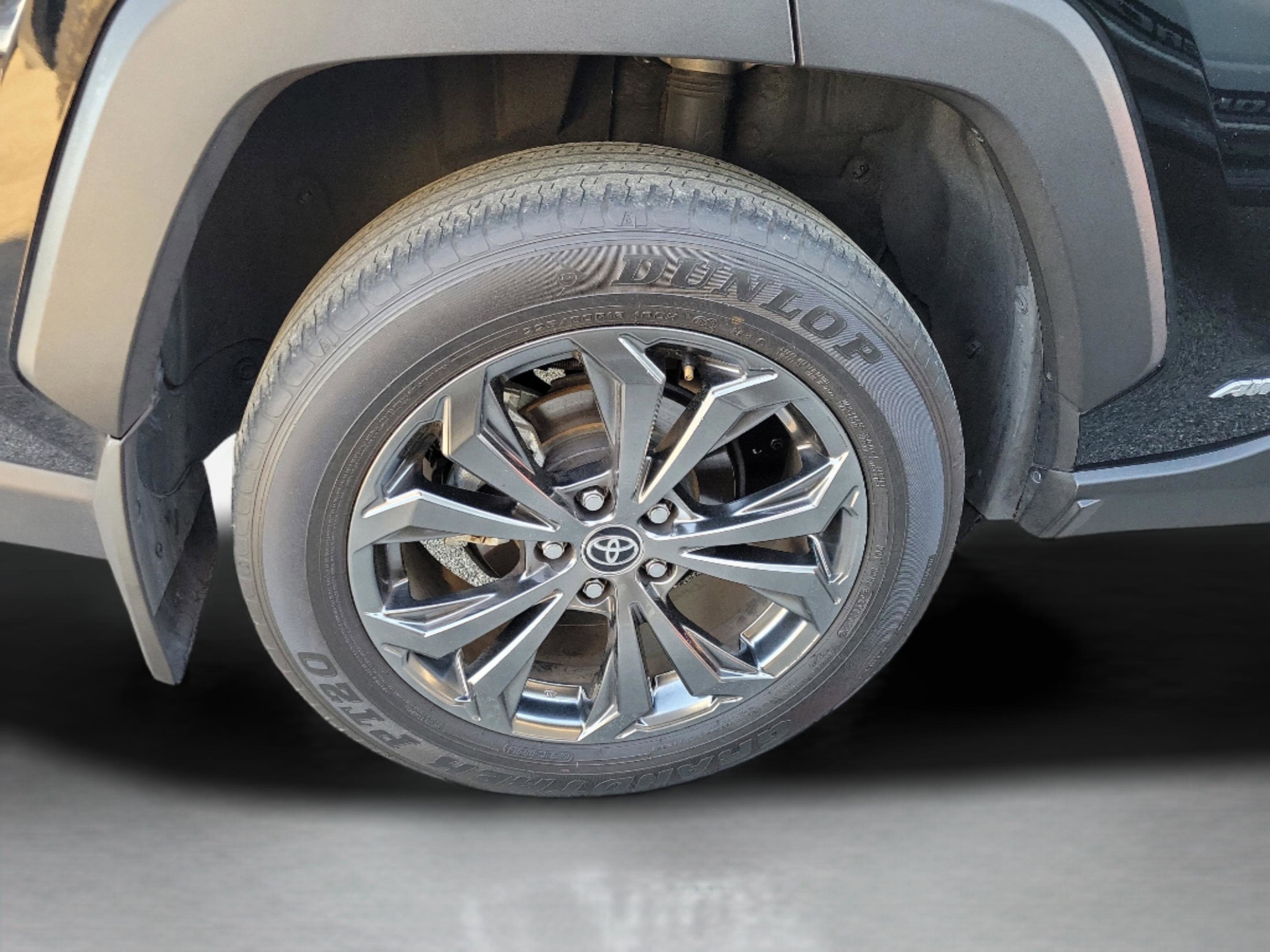 Certified 2022 Toyota RAV4 XLE Premium image 21