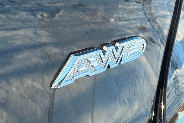 Used 2025 Chrysler Pacifica Select AWD/4WD image 14