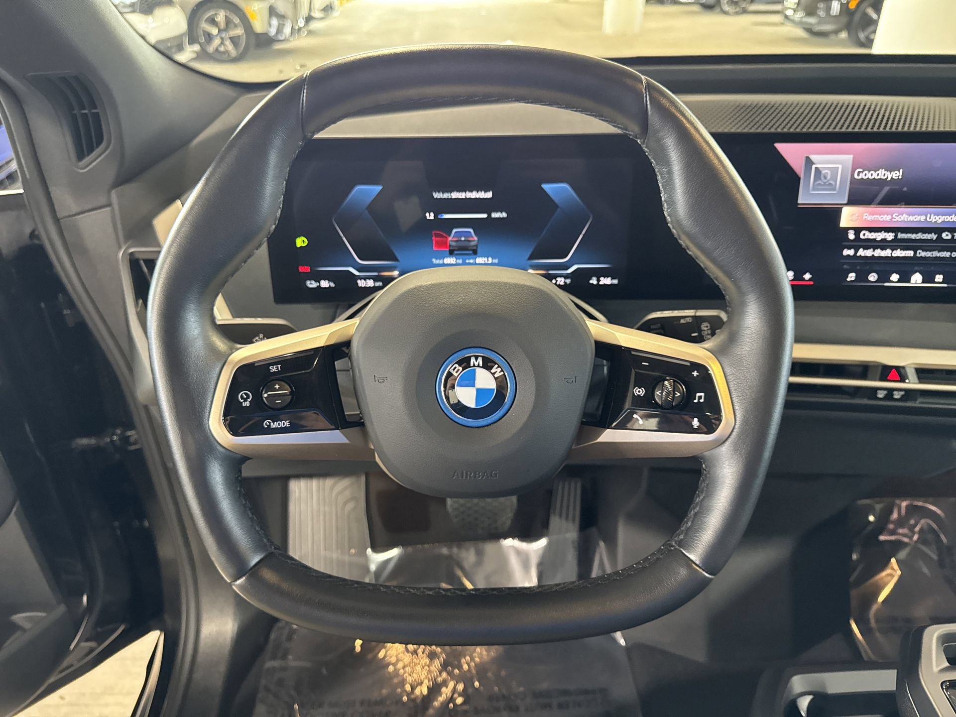 Used 2025 BMW iX xDrive50 w/ Sport Package AWD/4WD image 20
