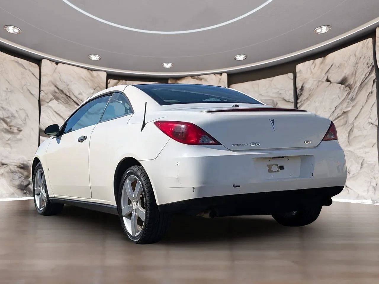 Used 2007 Pontiac G6 GT w/ Sport Package FWD image 7