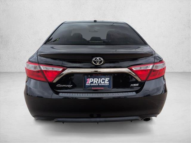 Used 2017 Toyota Camry XSE w/ Moonroof Package FWD image 7