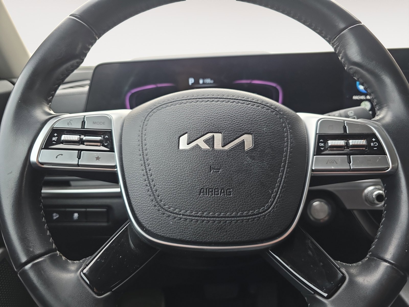 Certified 2024 Kia Telluride LX image 10