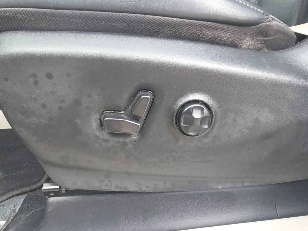 Used 2023 Chrysler Pacifica Touring-L FWD image 13