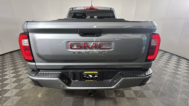 Used 2026 GMC Canyon Denali AWD/4WD image 3