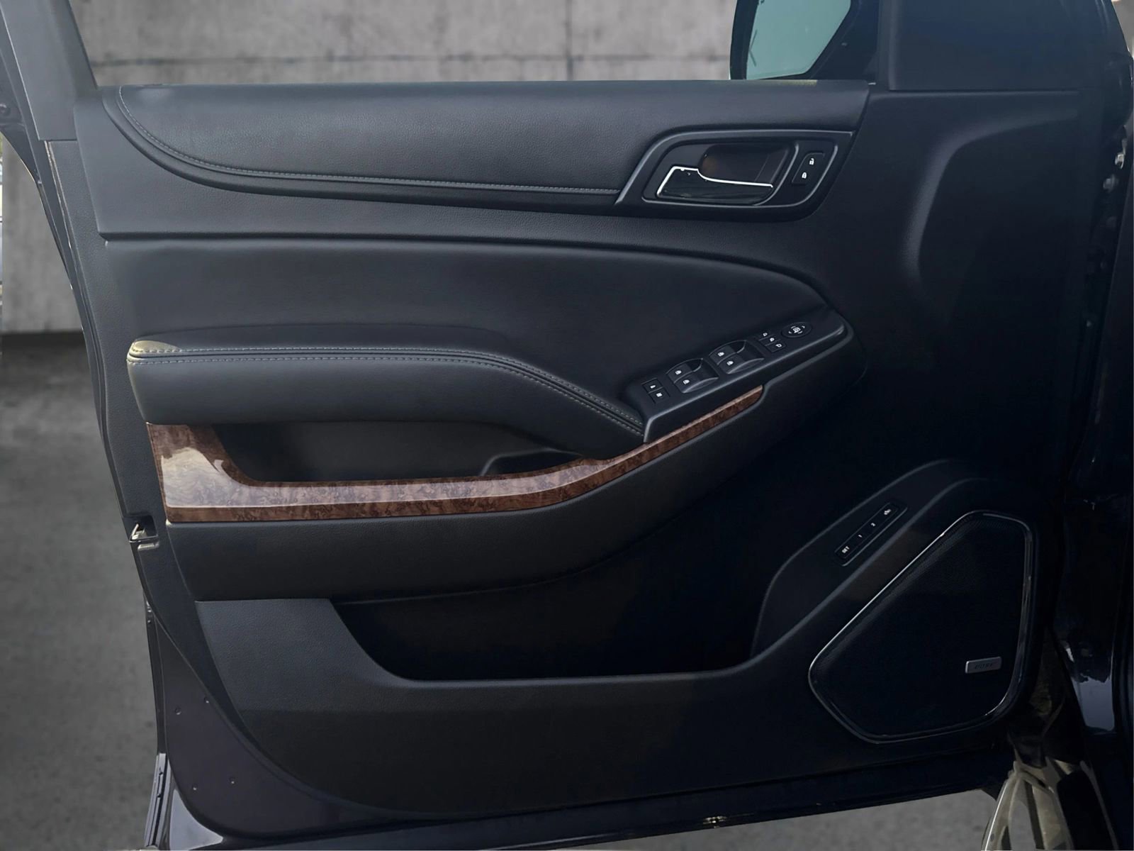 Used 2016 Chevrolet Tahoe LTZ RWD image 20