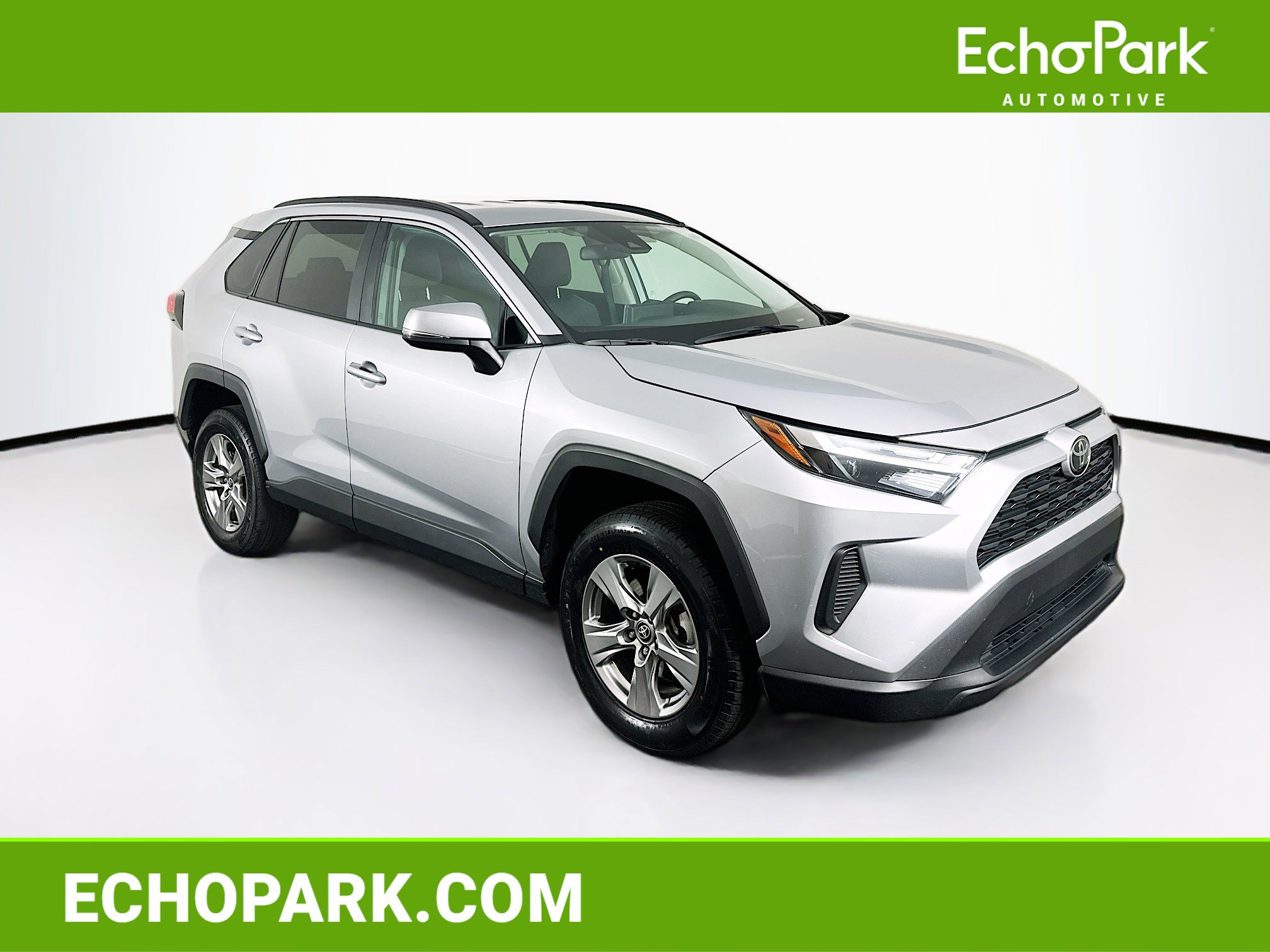 Used 2024 Toyota RAV4 XLE image 1