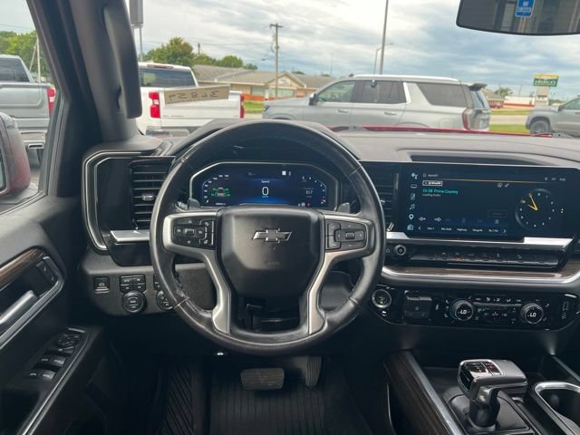 Used 2022 Chevrolet Silverado 1500 RST AWD/4WD image 3