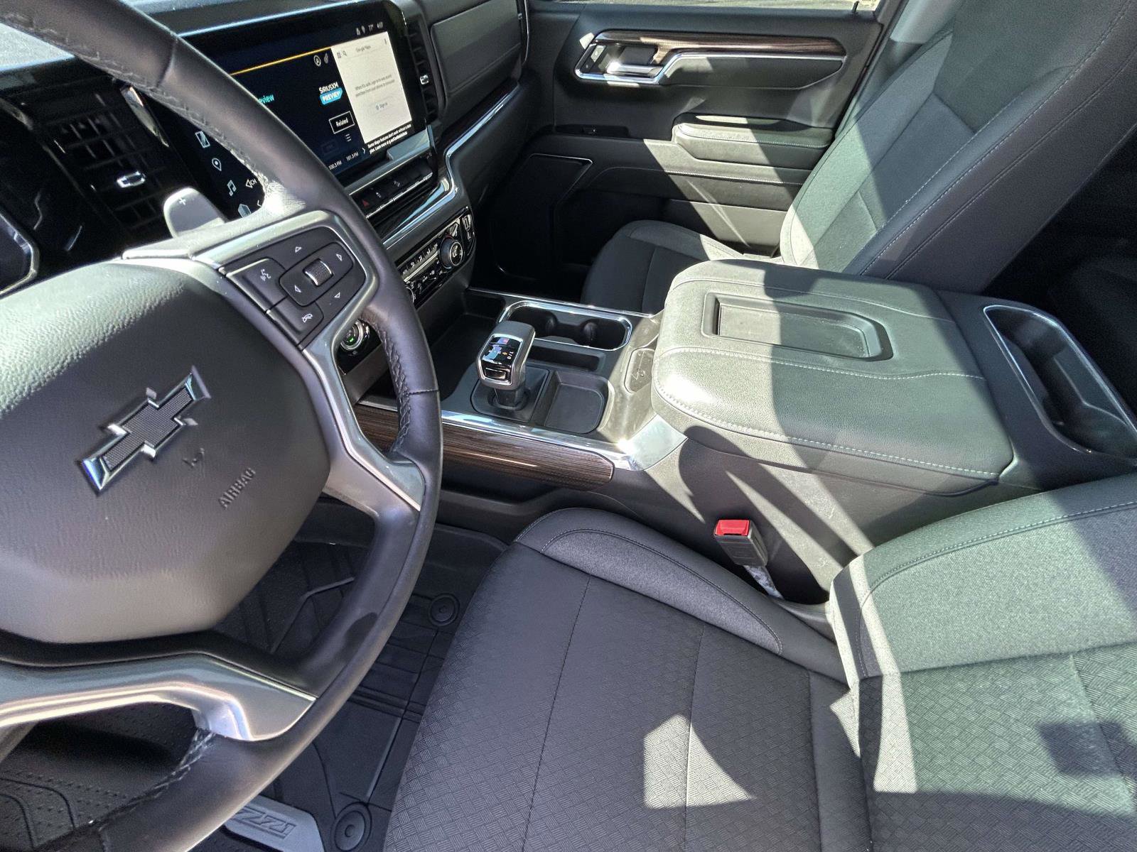 Used 2022 Chevrolet Silverado 1500 LT Trail Boss w/ LPO, Dark Essentials Package image 9