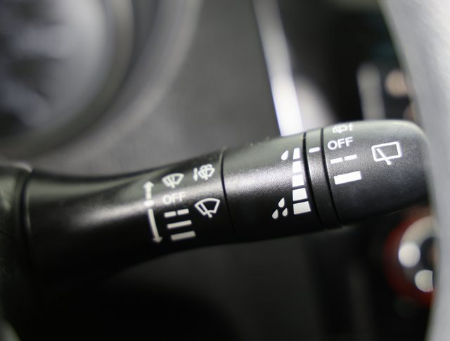 Used 2021 Nissan Rogue Sport S image 9