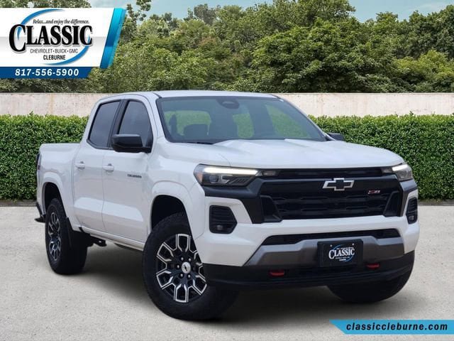 Used 2024 Chevrolet Colorado Z71 w/ Z71 Convenience Package 2