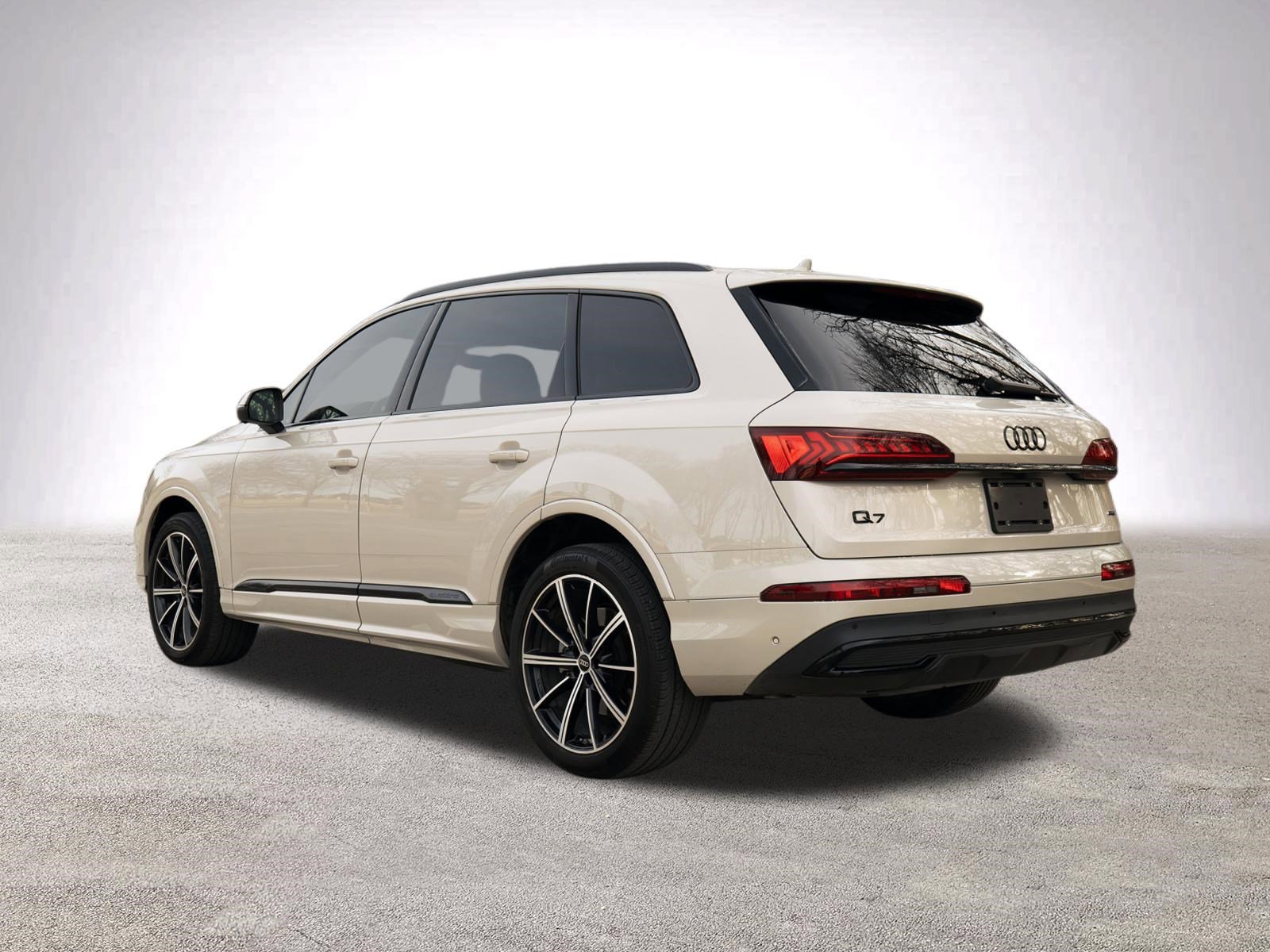 Used 2022 Audi Q7 Premium Plus image 7