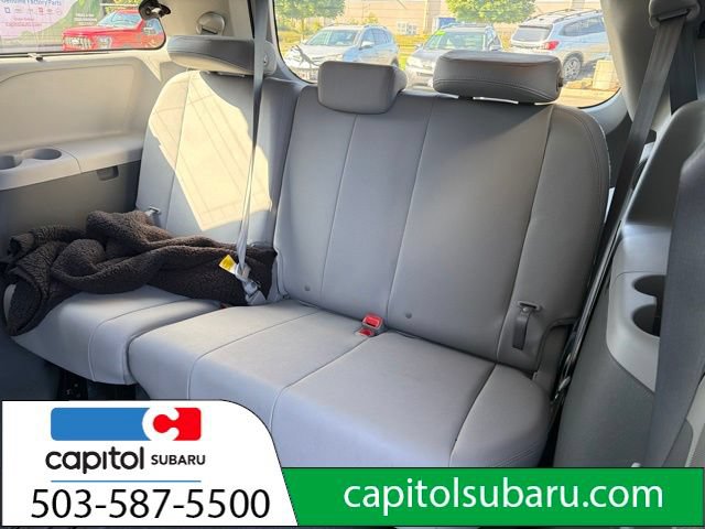 Used 2020 Toyota Sienna XLE Premium FWD image 20