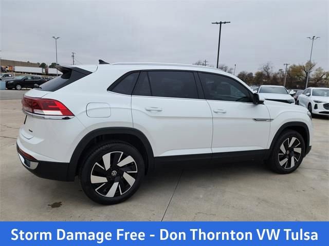 New 2026 Volkswagen Atlas Cross Sport SE image 2