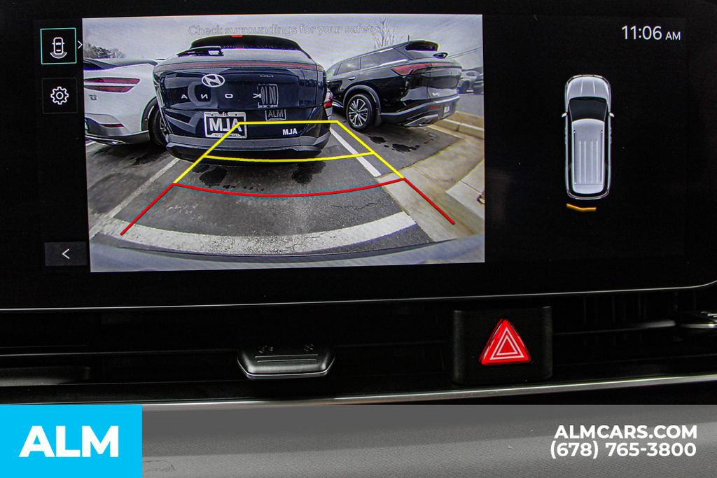 Used 2025 Kia Carnival EX image 34