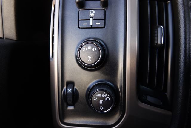 Used 2017 GMC Sierra 3500 Denali w/ Duramax Plus Package image 39