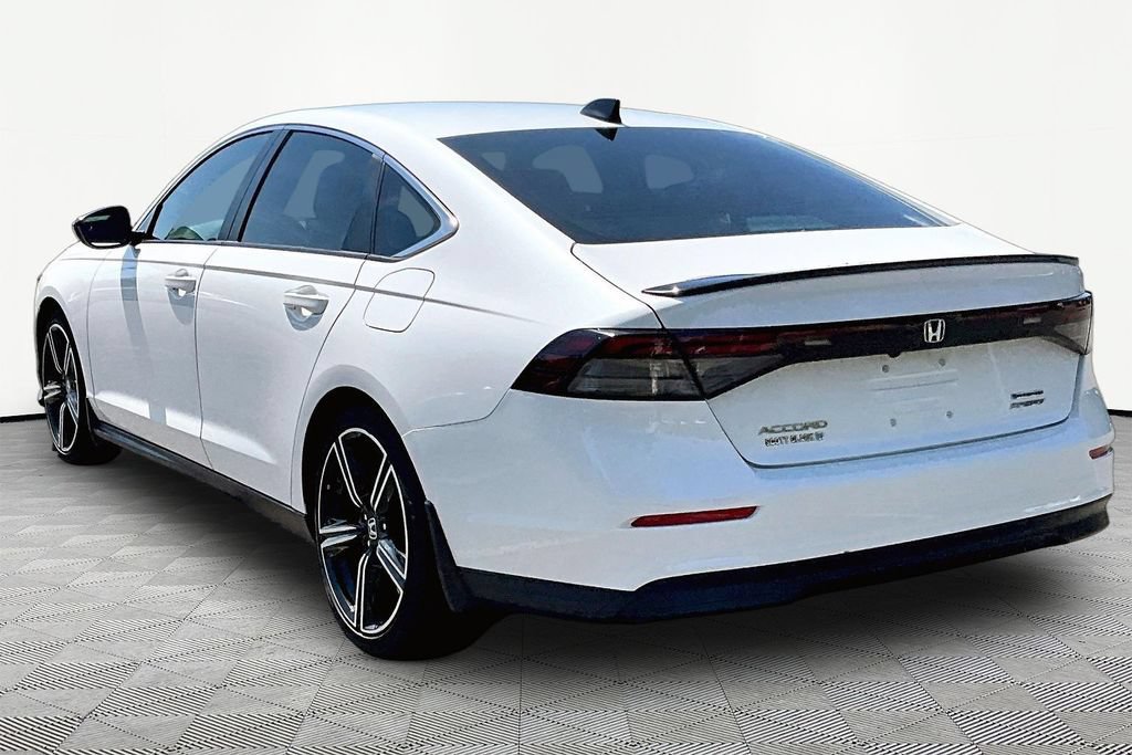 Used 2025 Honda Accord Sport image 5