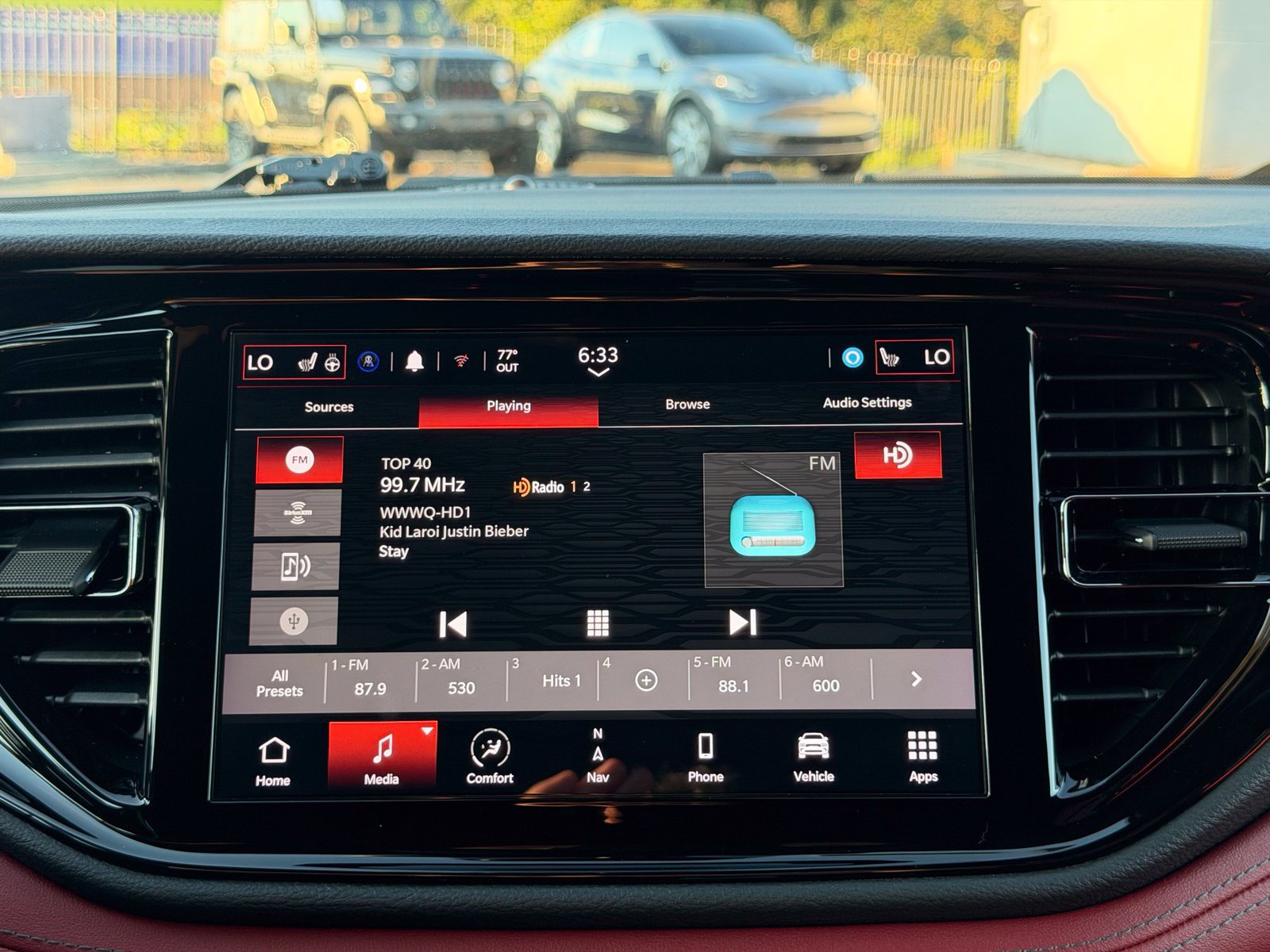 Used 2022 Dodge Durango R/T w/ Blacktop Package AWD/4WD image 22
