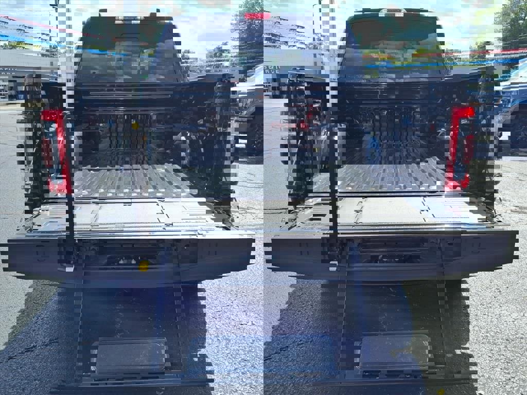 Certified 2022 Ford F150 Lariat w/ Equipment Group 502A High image 17