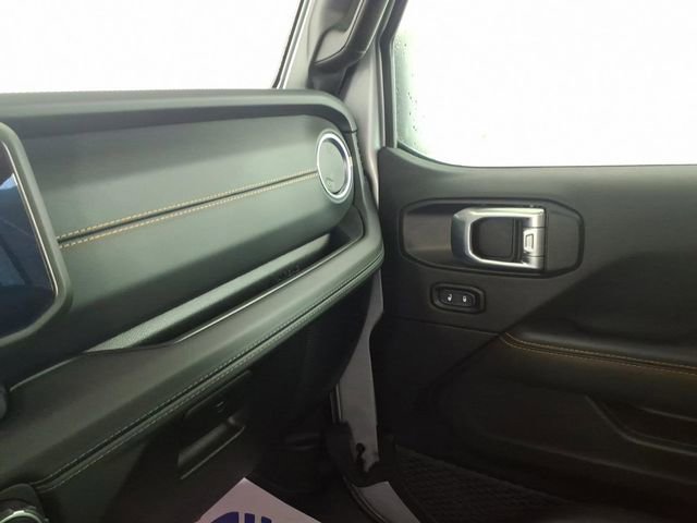 Used 2024 Jeep Wrangler Sahara w/ Dual Top Group image 24