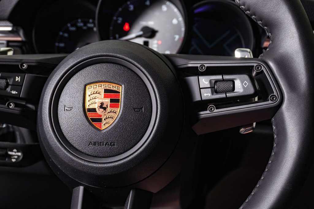 Certified 2026 Porsche Macan S AWD/4WD image 19