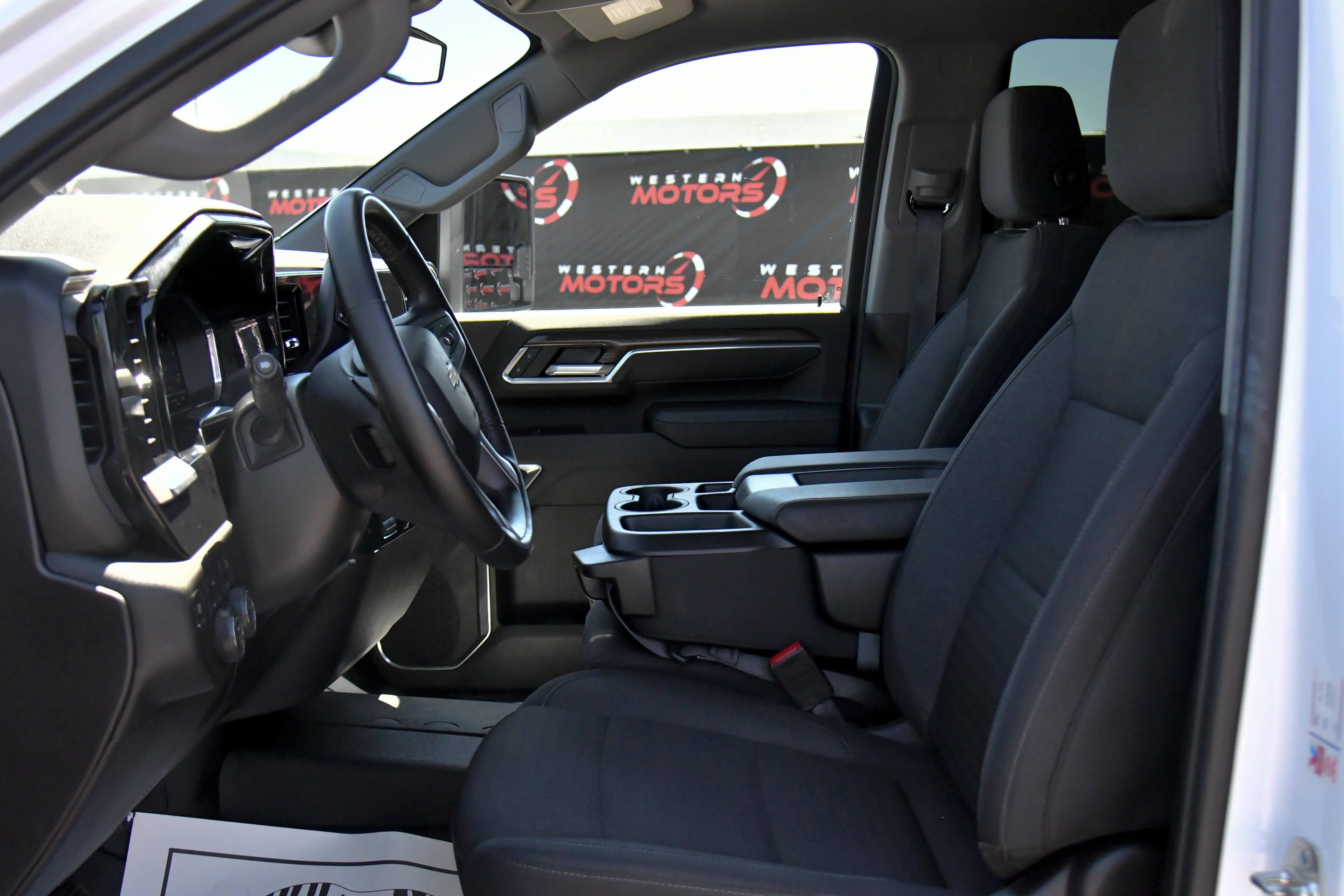 Used 2025 Chevrolet Silverado 2500 LT image 19