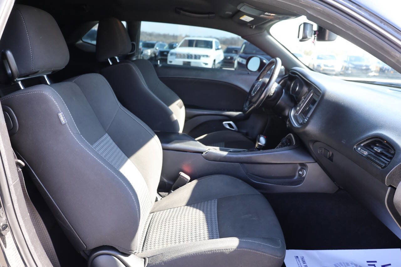 Used 2021 Dodge Challenger R/T image 15