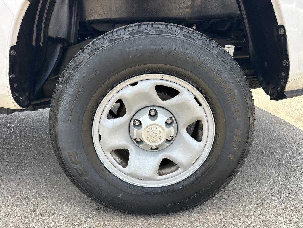 Used 2018 Toyota Tacoma SR RWD image 14