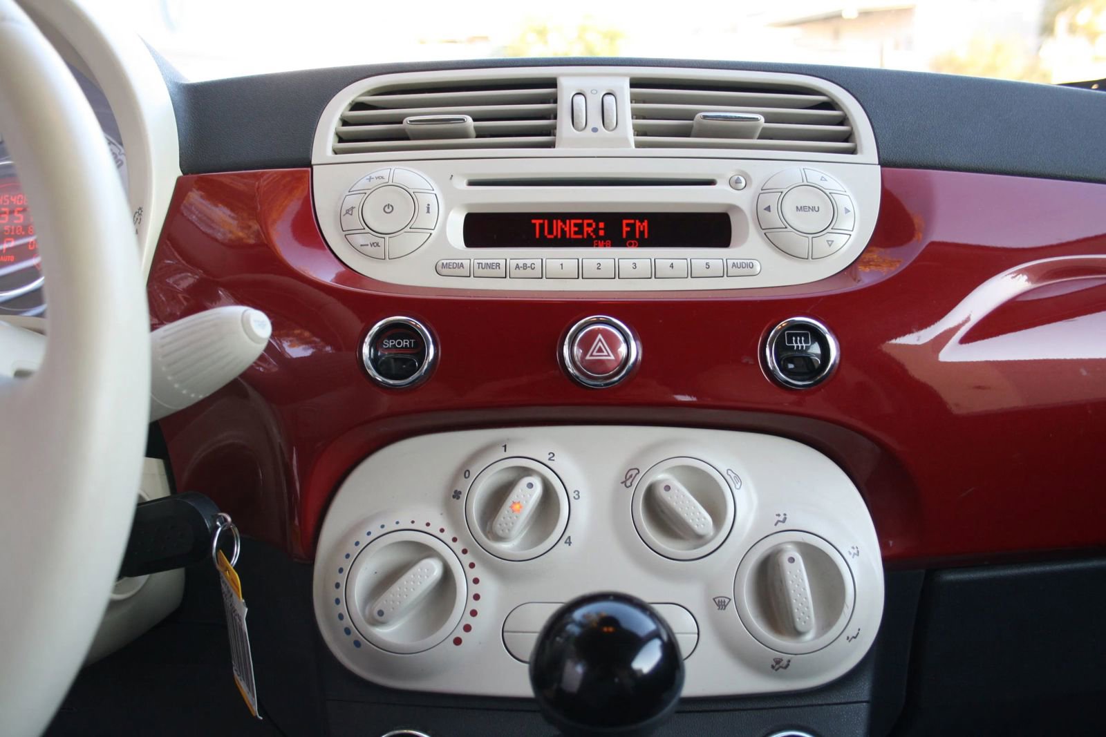 Used 2014 FIAT 500 Pop image 16