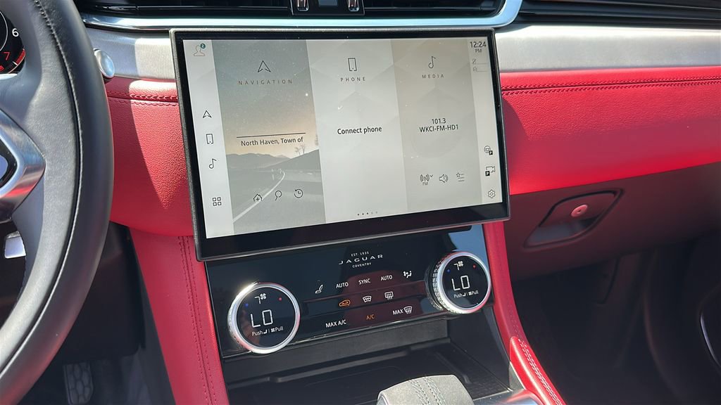 Used 2025 Jaguar F-PACE R-Dynamic S AWD/4WD image 15