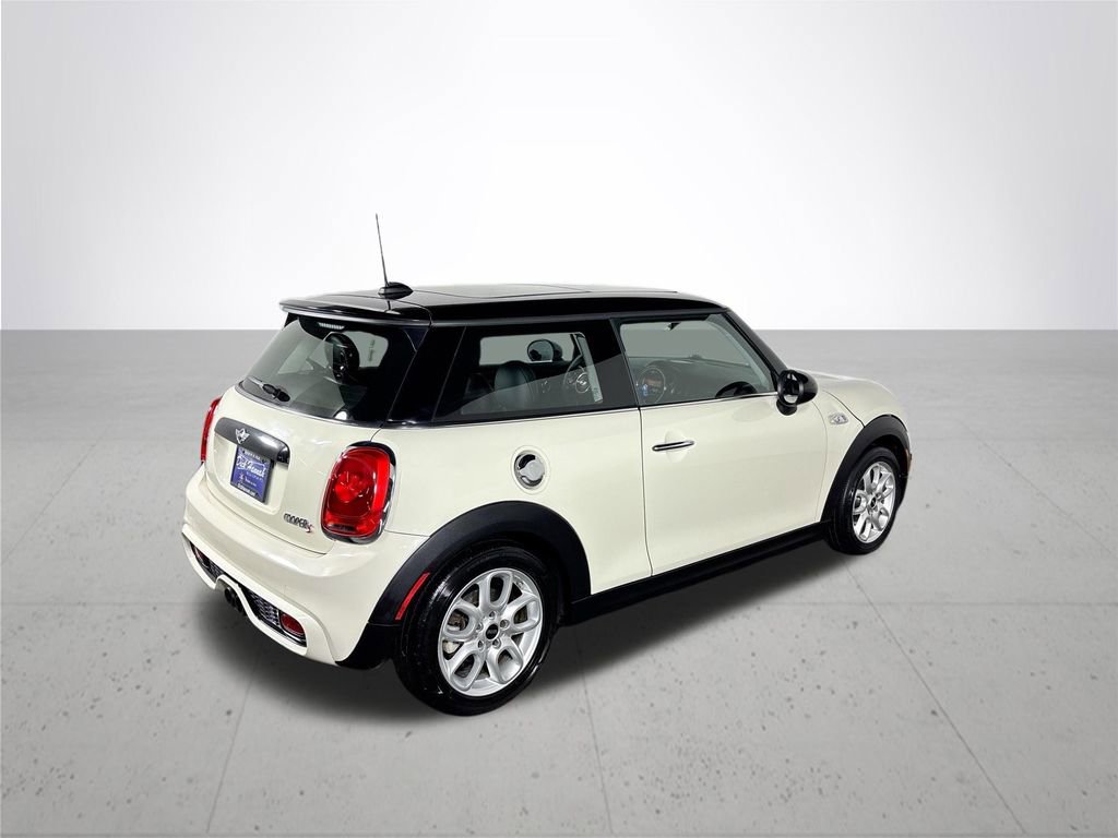 Used 2015 MINI Cooper S image 6