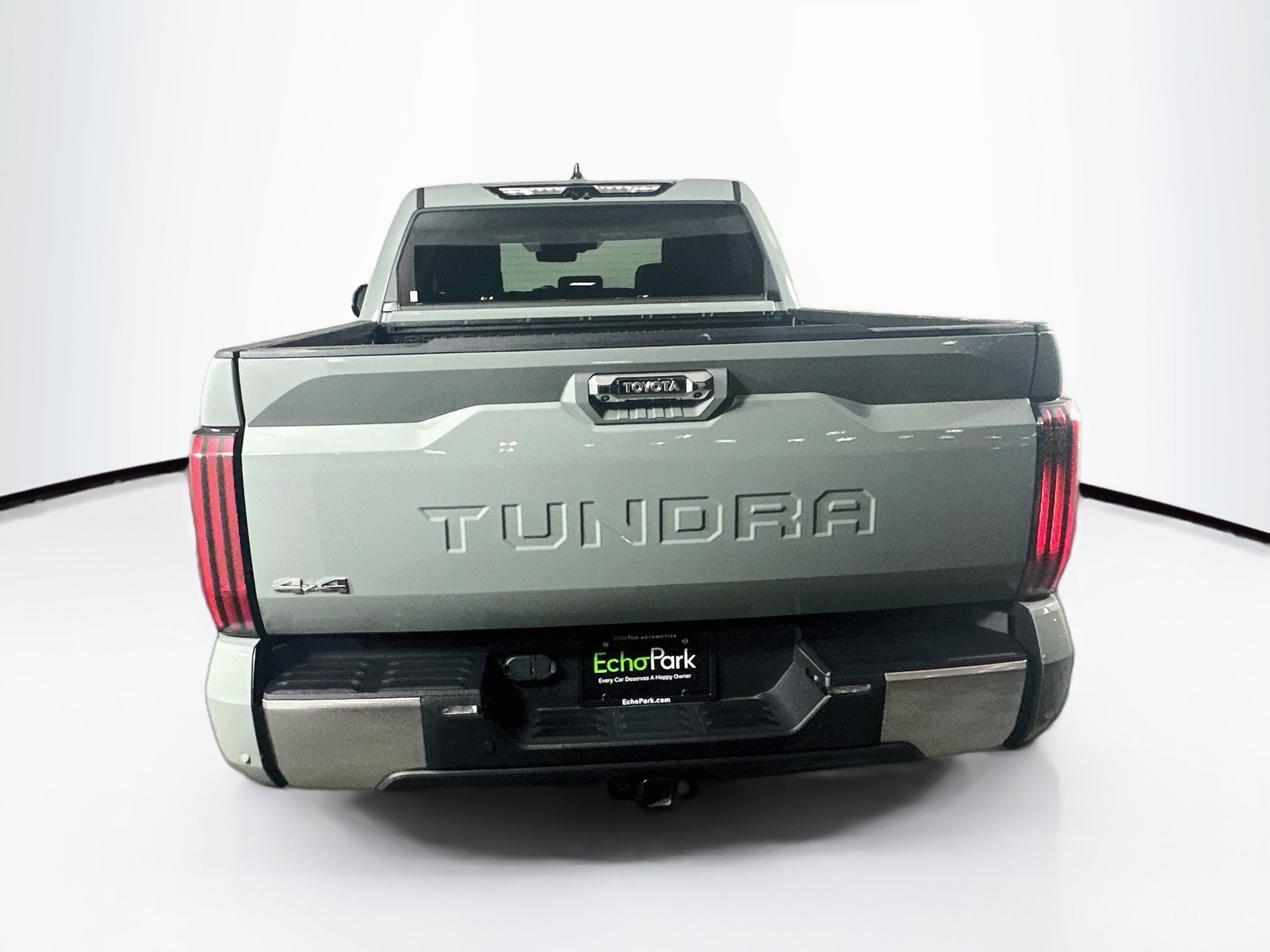Used 2024 Toyota Tundra Limited AWD/4WD image 7
