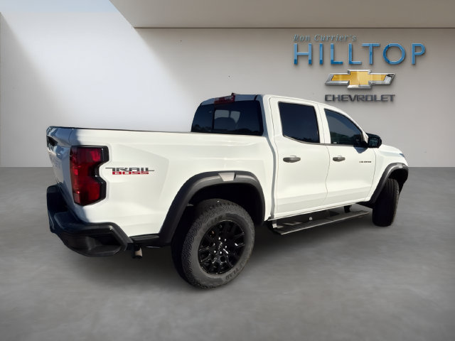 Used 2023 Chevrolet Colorado Trail Boss w/ Technology Package AWD/4WD image 4