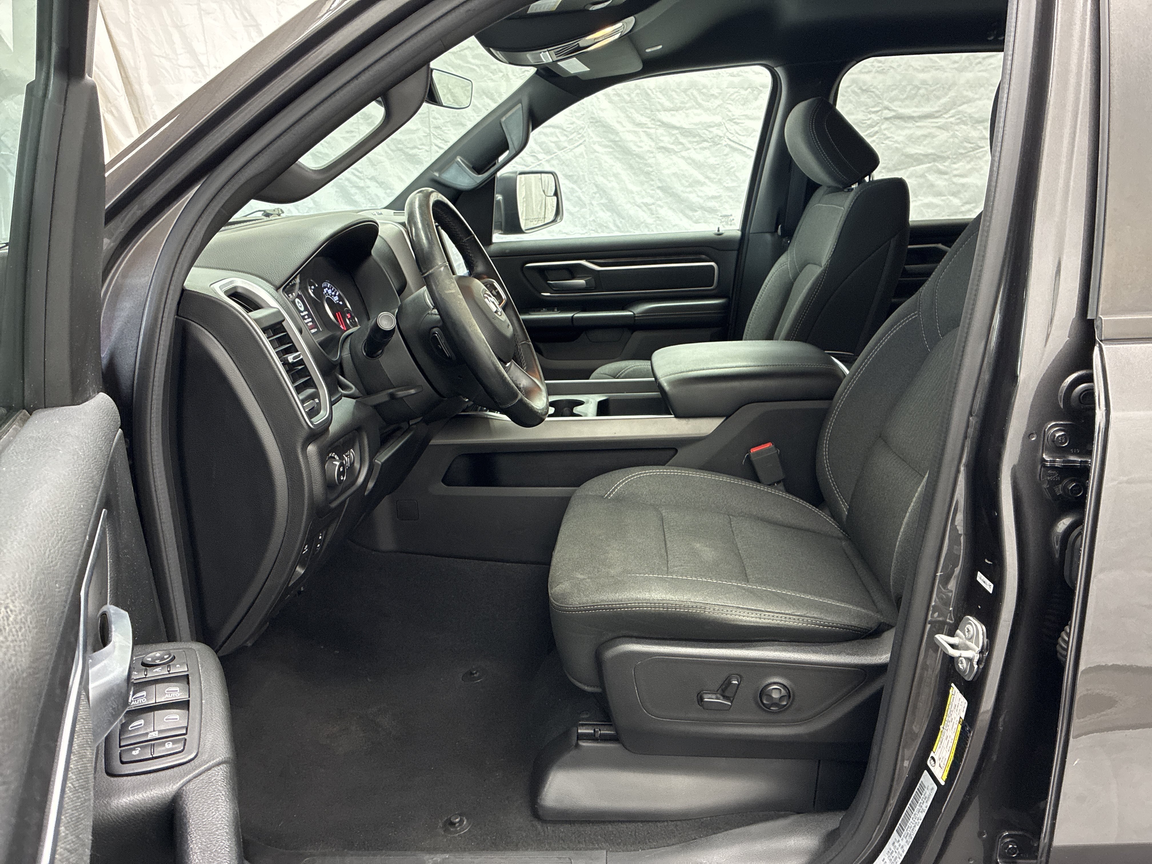 Used 2019 RAM 1500 Big Horn AWD/4WD image 13