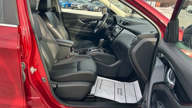 Used 2022 Nissan Rogue Sport SL AWD/4WD image 46