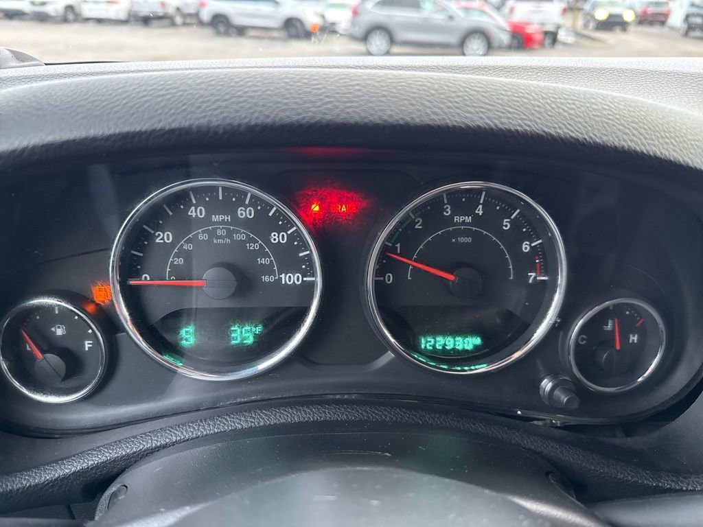 Used 2017 Jeep Wrangler Unlimited Sahara image 13