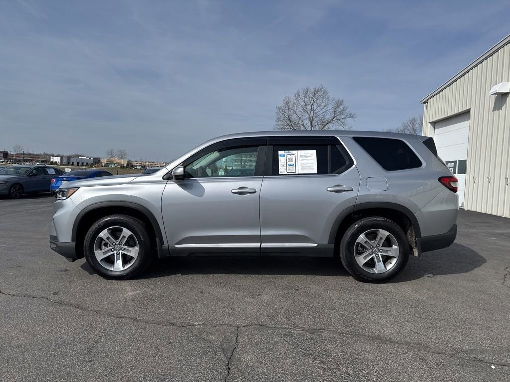 Used 2025 Honda Pilot EX-L image 4