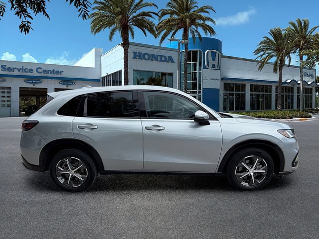 Used 2024 Honda HR-V EX-L image 9