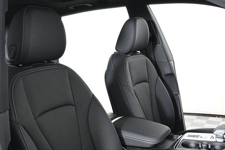 Used 2025 Audi Q8 Premium AWD/4WD image 22