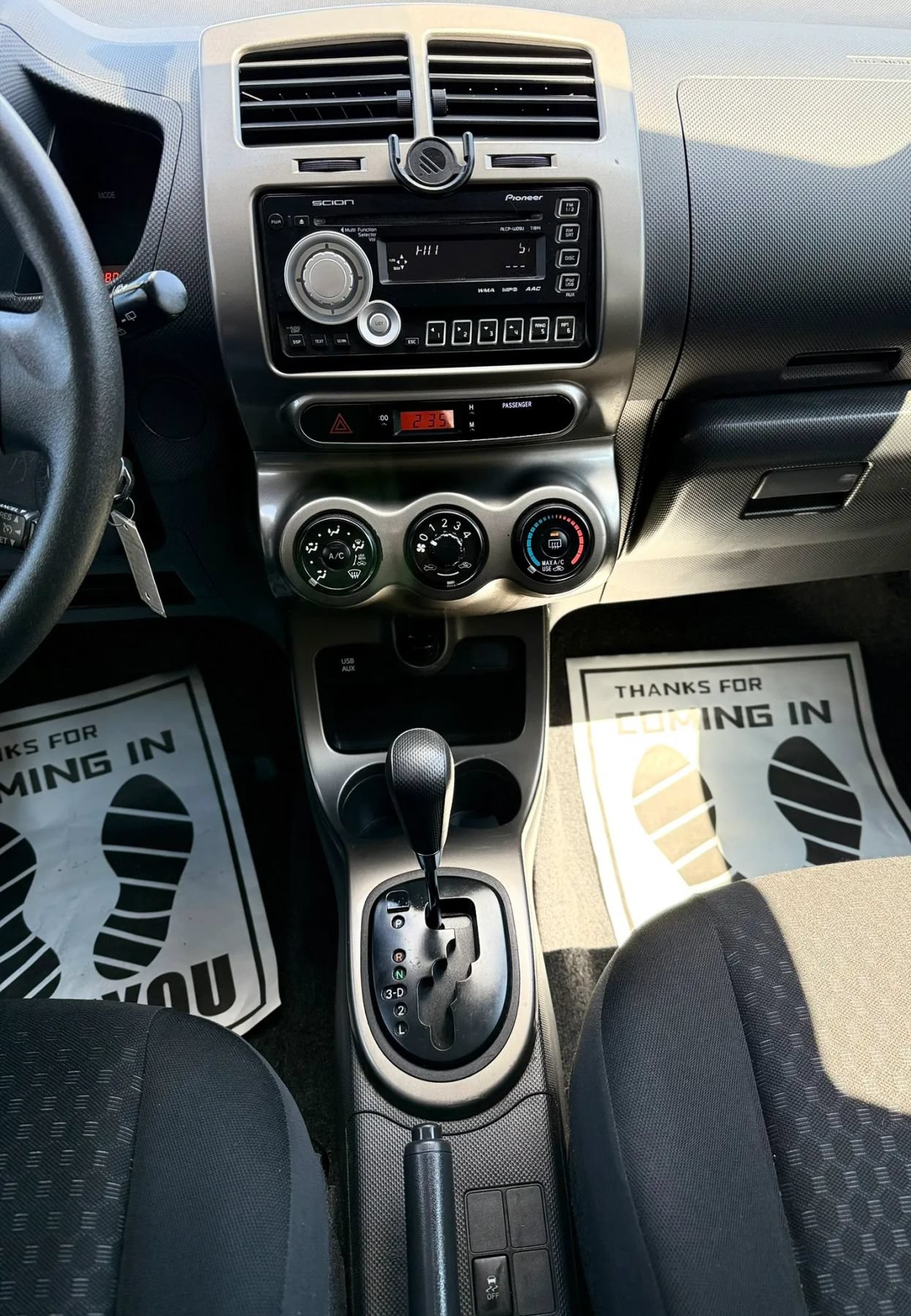 Used 2011 Scion xD FWD image 19