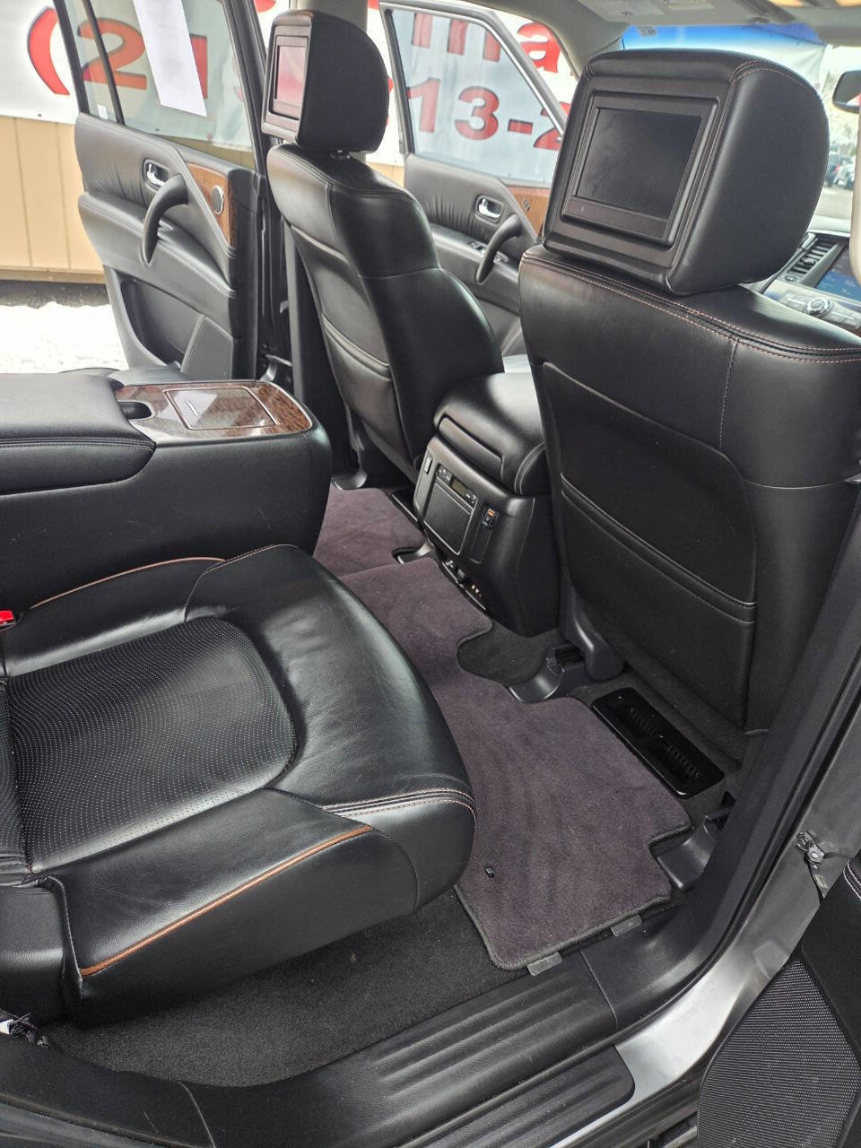 Used 2017 Nissan Armada Platinum image 15