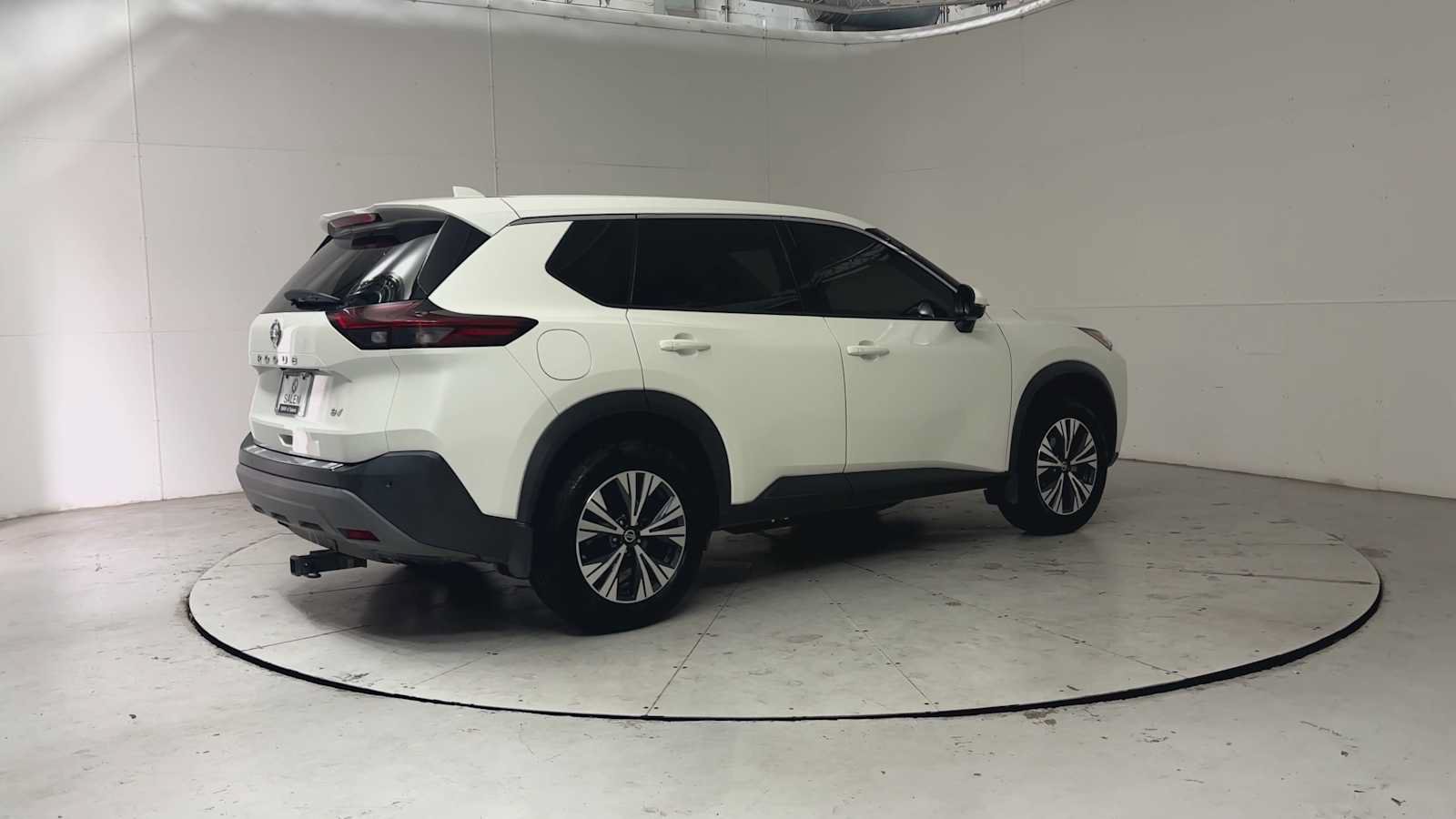 Used 2021 Nissan Rogue SV FWD image 5