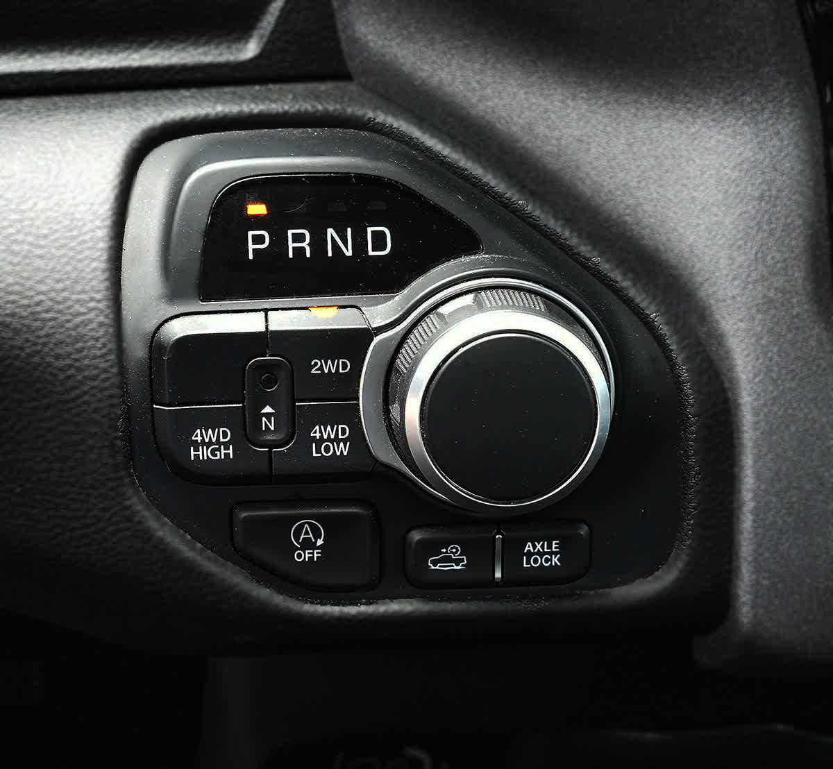 Used 2025 RAM 1500 Warlock AWD/4WD image 17