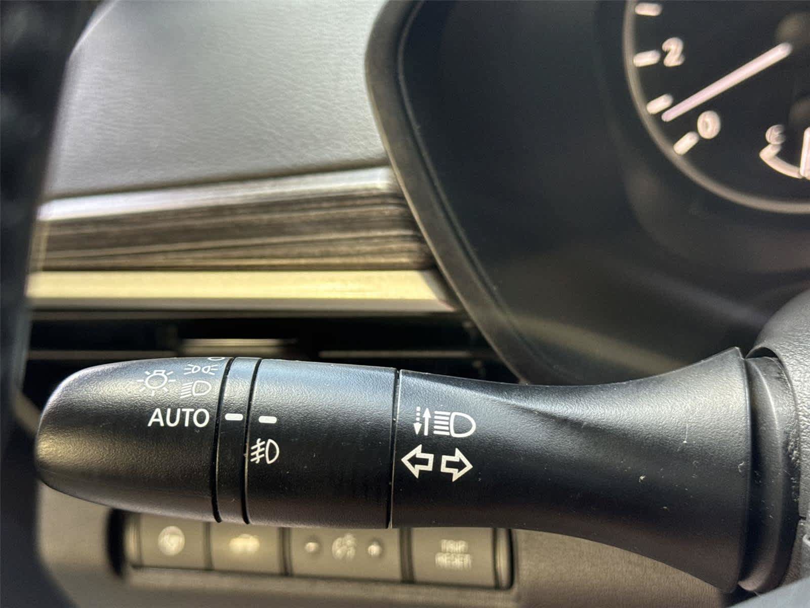 Used 2019 Nissan Altima 2.5 SL FWD image 25