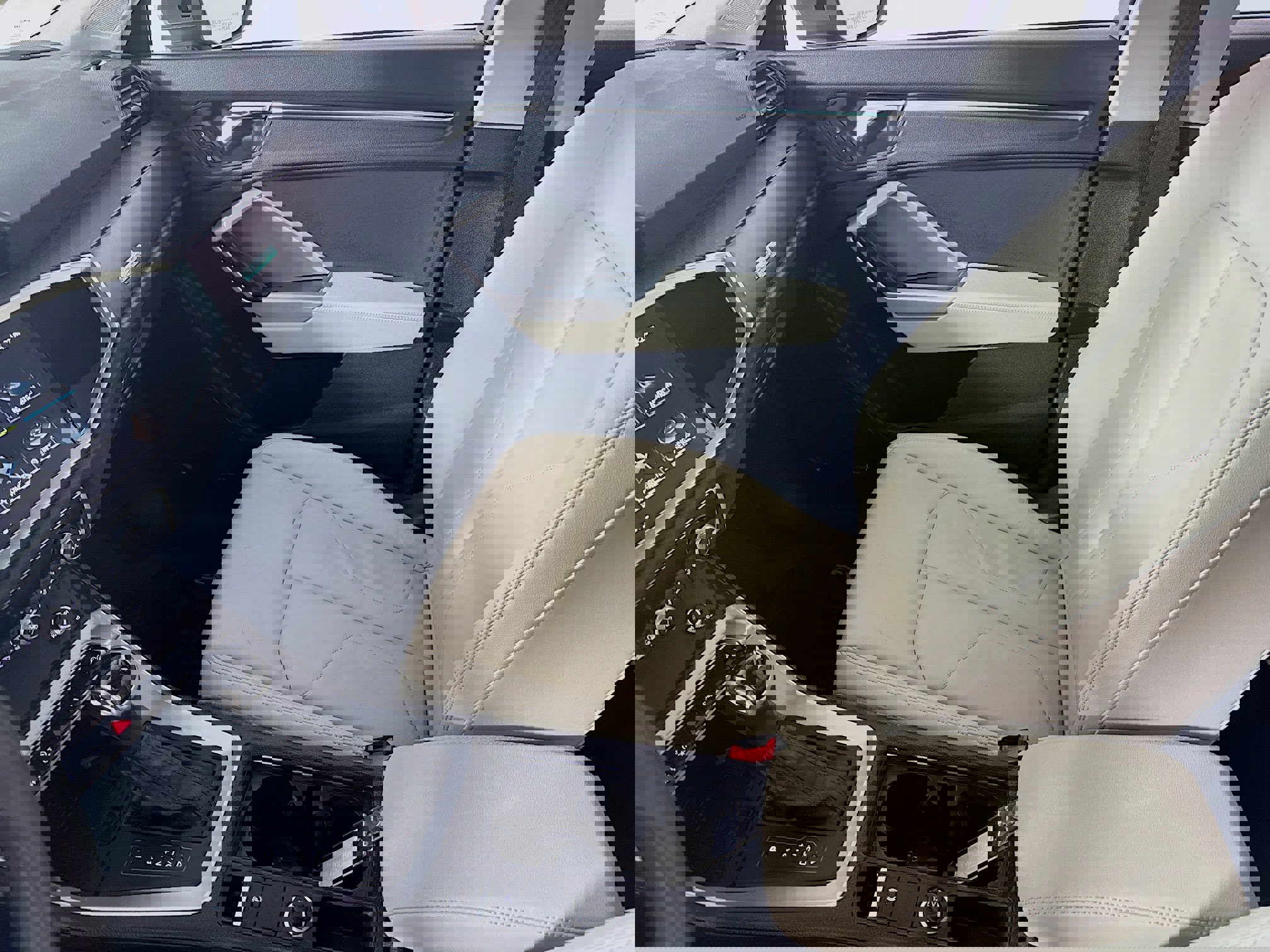 Used 2023 Audi Q3 2.0T Premium Plus w/ Premium Plus Package image 26