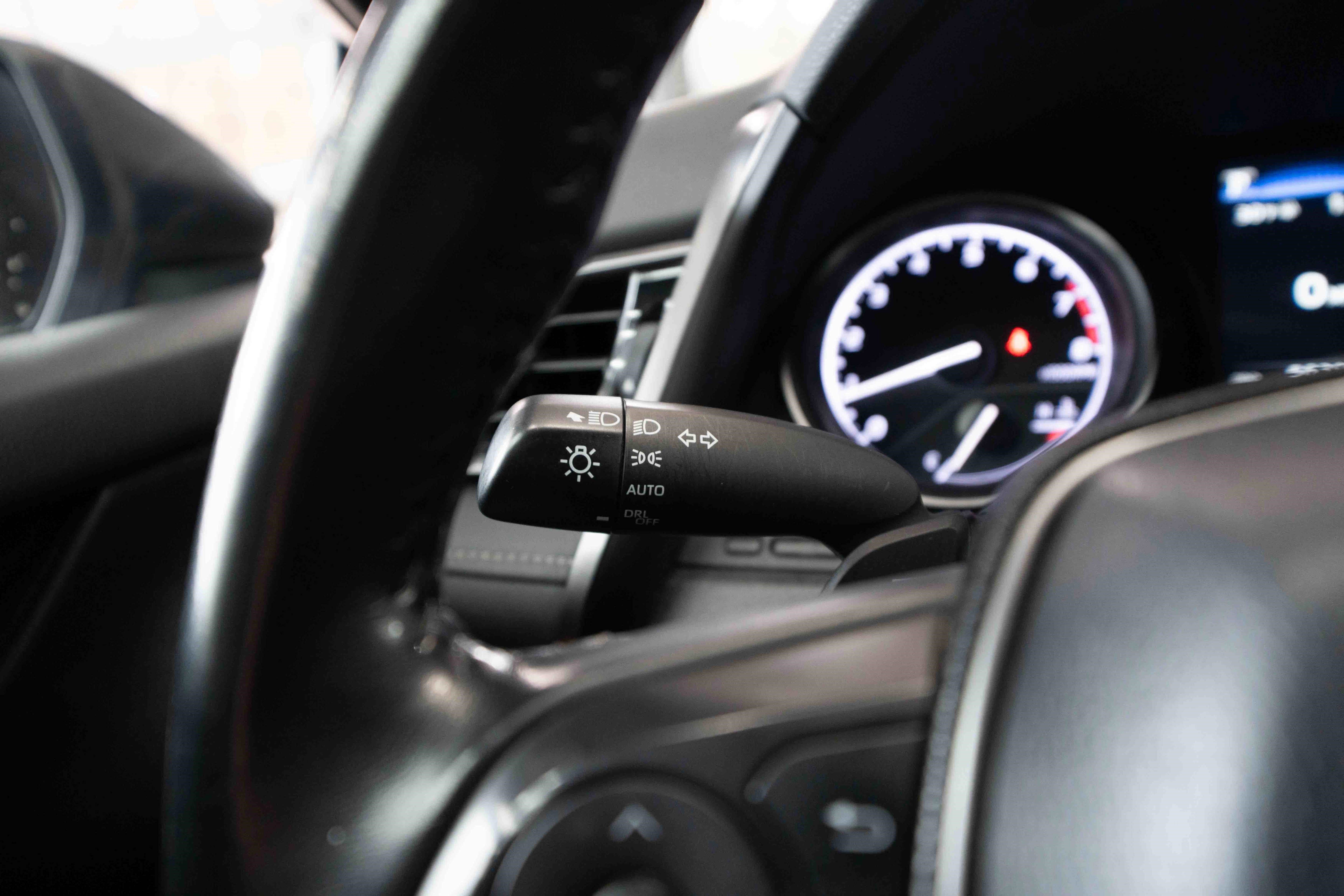 Used 2024 Toyota Camry SE image 13